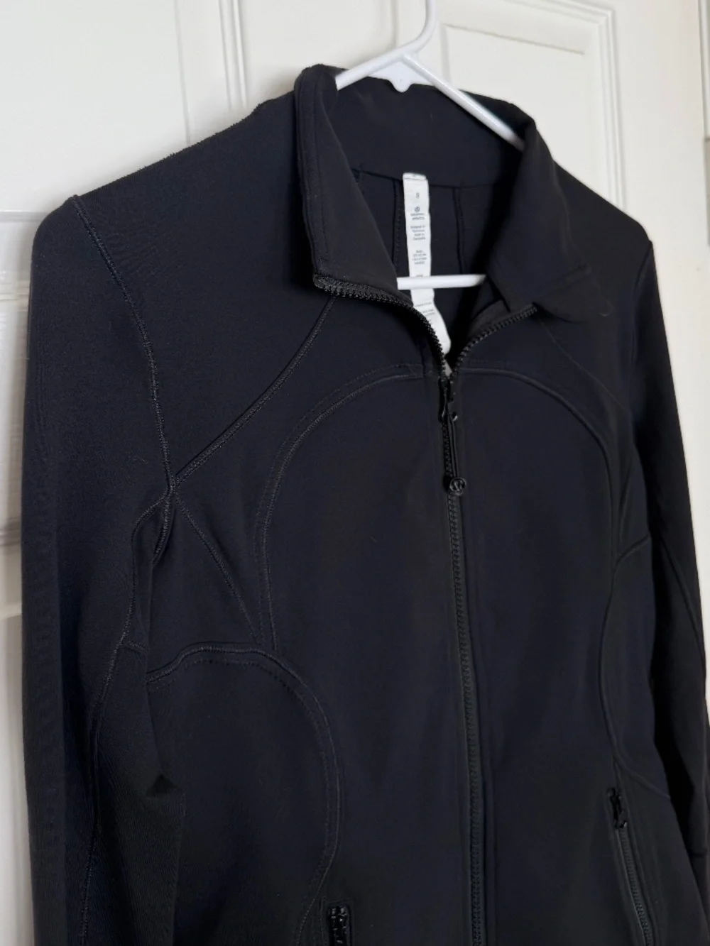 Lululemon Black Define jacket Luon Size 8